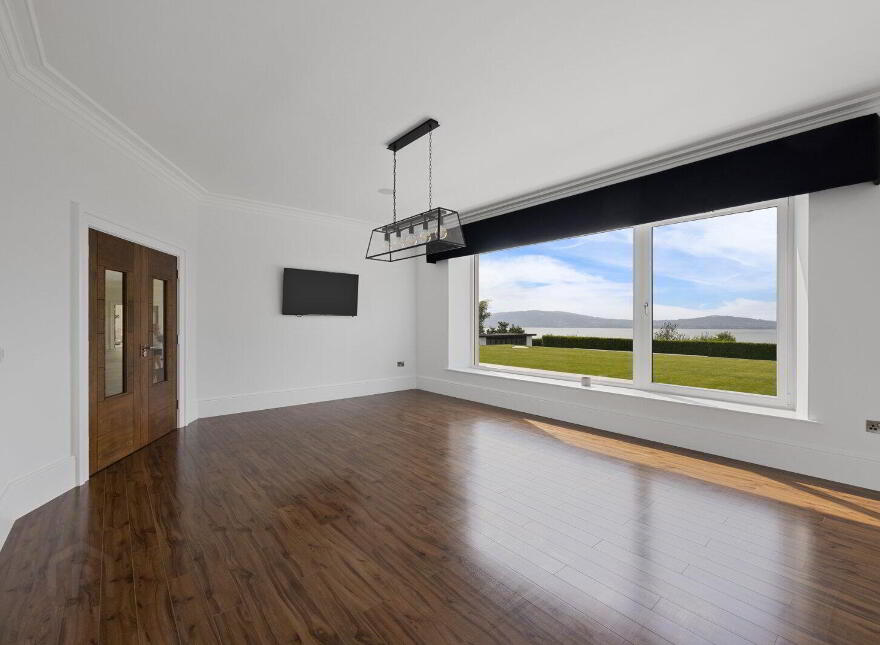 38 Ballymenoch Road, Holywood, BT18 0HN