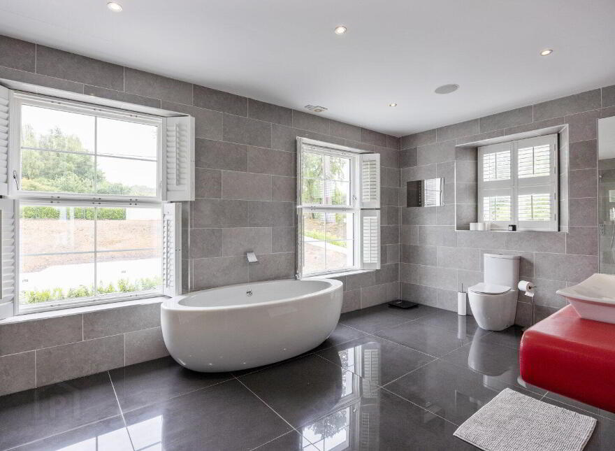 38 Ballymenoch Road, Holywood, BT18 0HN