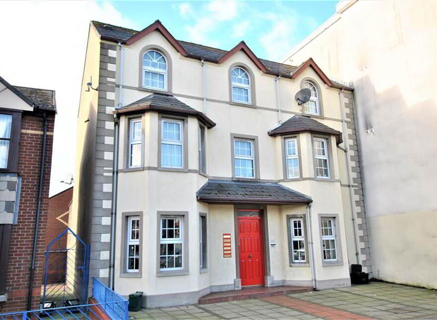 Apartment 6 1 Ravenscroft Avenue, Belfast, BT5 5BA photo