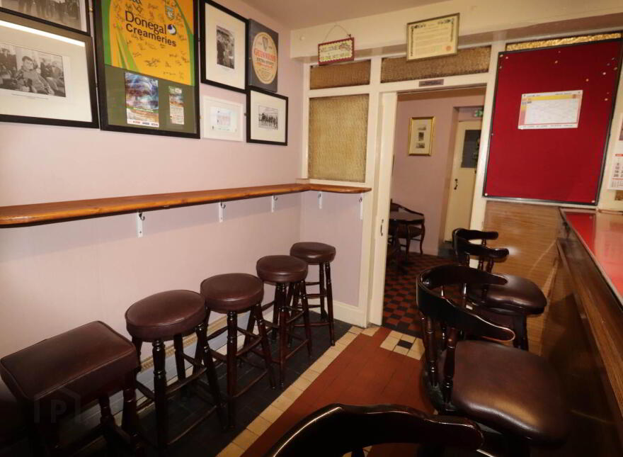 Mulreanys Bar, Main Street, Donegal Town, F94F785