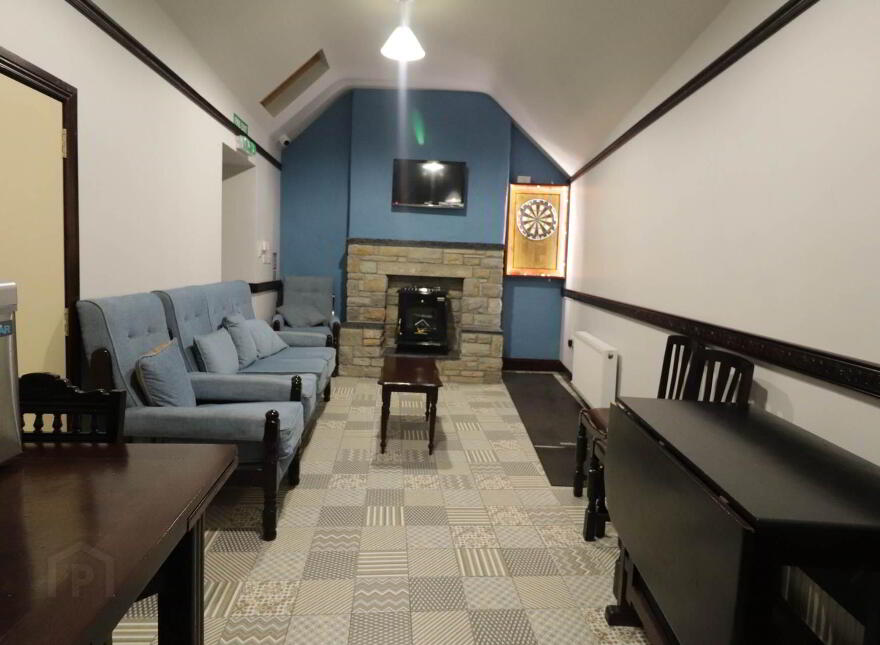 Mulreanys Bar, Main Street, Donegal Town, F94F785