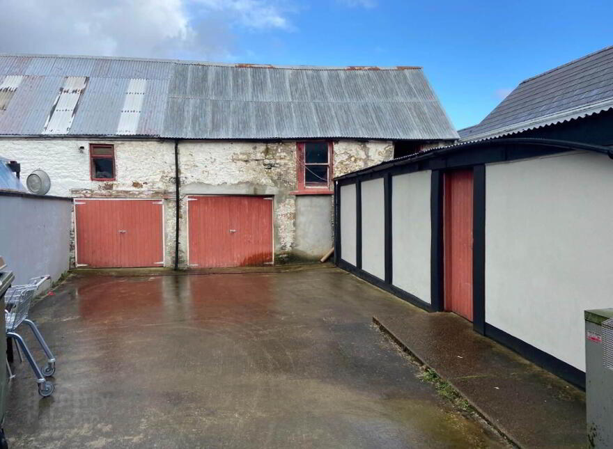 Mulreanys Bar, Main Street, Donegal Town, F94F785