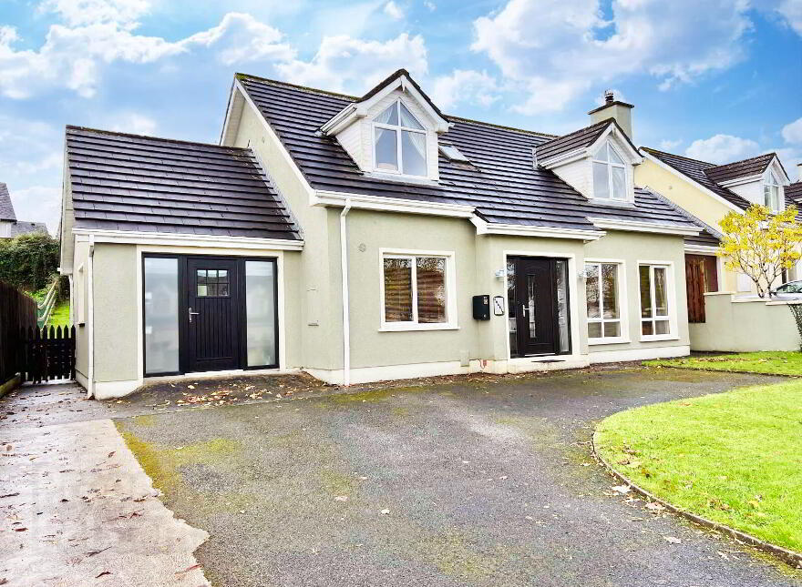 8 Castle Cove, Collooney, Sligo photo