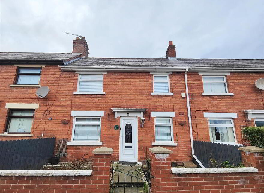 99 Seaview Drive, Belfast, BT15 3ND photo