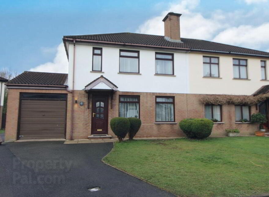 41 Albany Drive, Carrickfergus, BT38 8BF photo