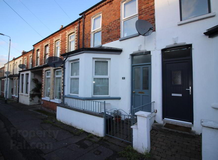 37 Lisburn Avenue, Belfast, BT9 7FX photo