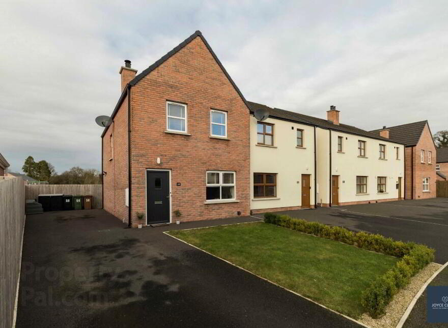 58 Nicholson Green, Donaghcloney, BT66 7UY photo