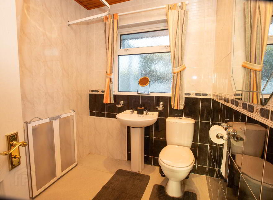 17 Merrion Avenue, Newcastle, BT33 0BH
