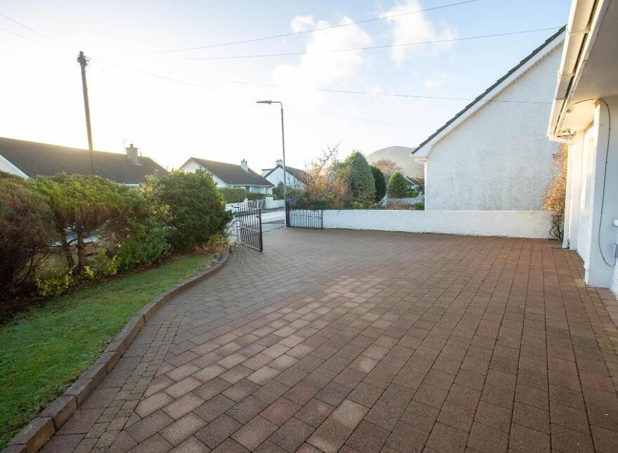 17 Merrion Avenue, Newcastle, BT33 0BH