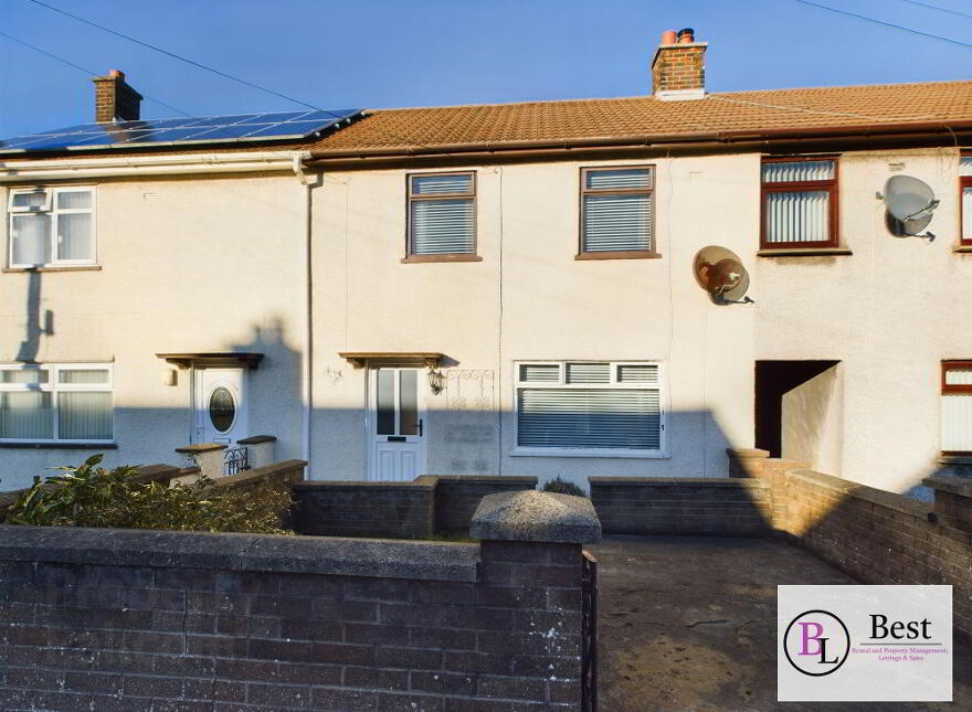 12 Sallagh Park North, Larne, BT40 1NX photo