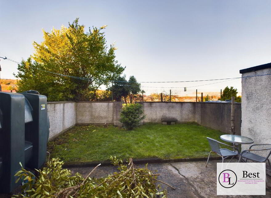 12 Sallagh Park North, Larne, BT40 1NX