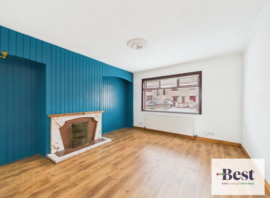 12 Sallagh Park North, Larne, BT40 1NX