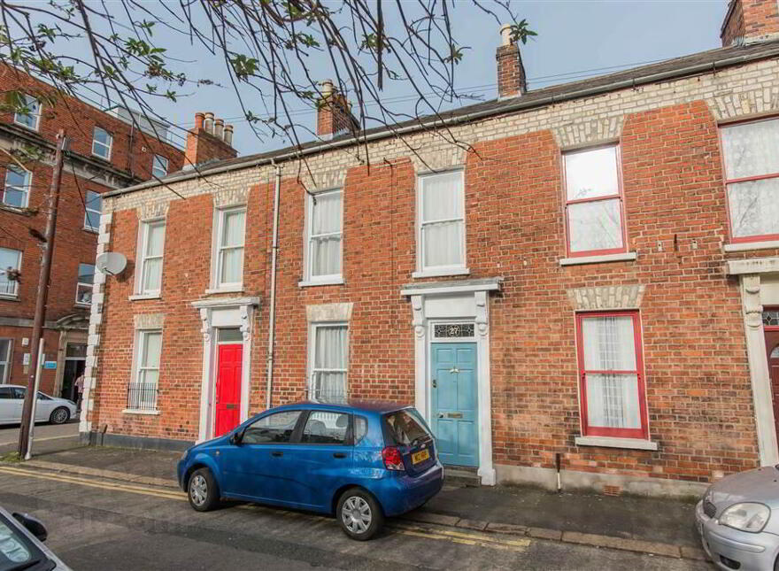 27 Malone Place, Belfast, BT12 5FD photo