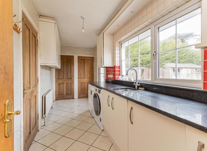 17 Carnesure Park, Comber, BT23 5LT