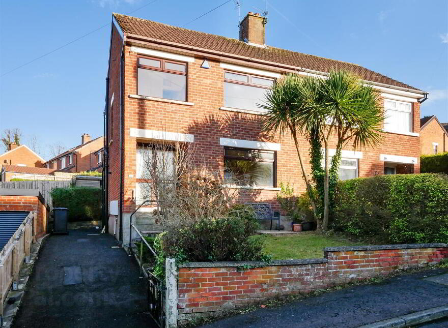 26 Mount Michael Park, Four Winds, Belfast, BT8 6JX photo