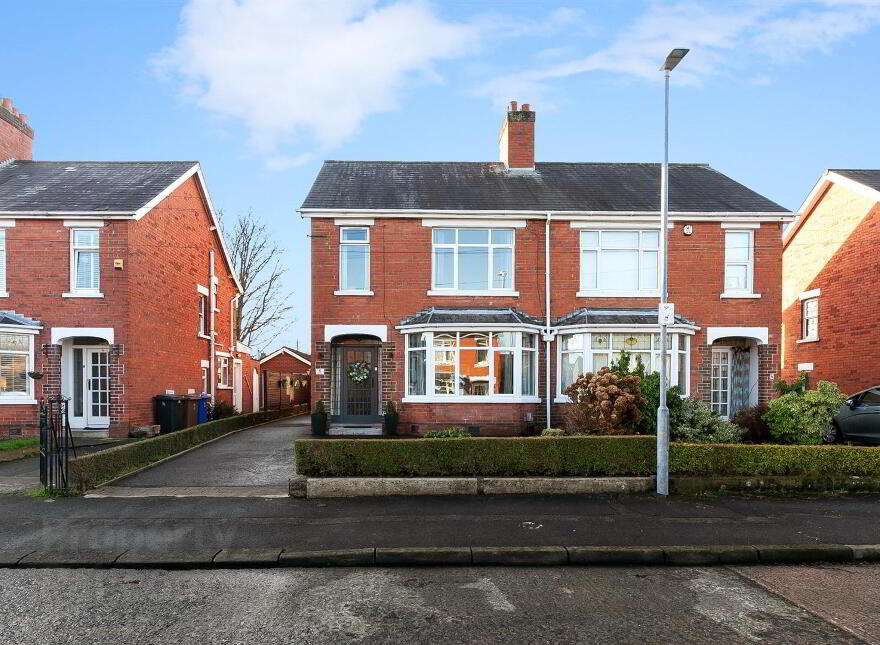 6 Kirklowe Drive, Finaghy, Belfast, BT10 0LP photo