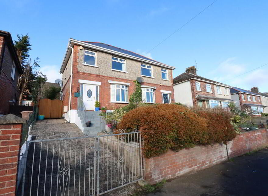 338 Ballysillan Road, Belfast, BT14 6RB photo