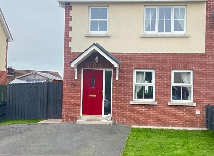 18 Ballyblaugh Meadows, Newry, BT34 1FE photo