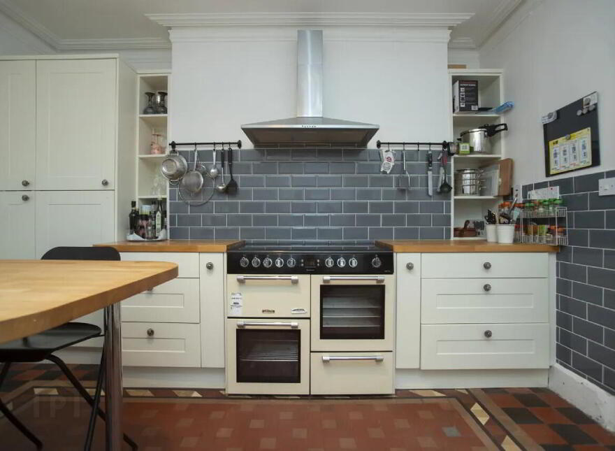 Streete Village, Streete, N91CF20