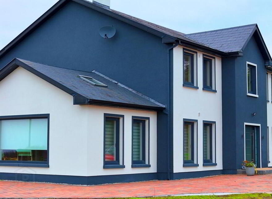 Palmerstown, Oranmore, Galway, H91RDY2