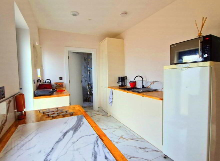 Palmerstown, Oranmore, Galway, H91RDY2