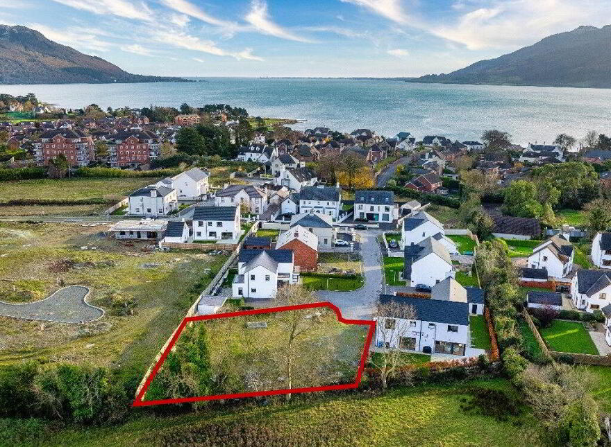 "The Diamond", Seafields, Warrenpoint, Newry, BT34 3TG