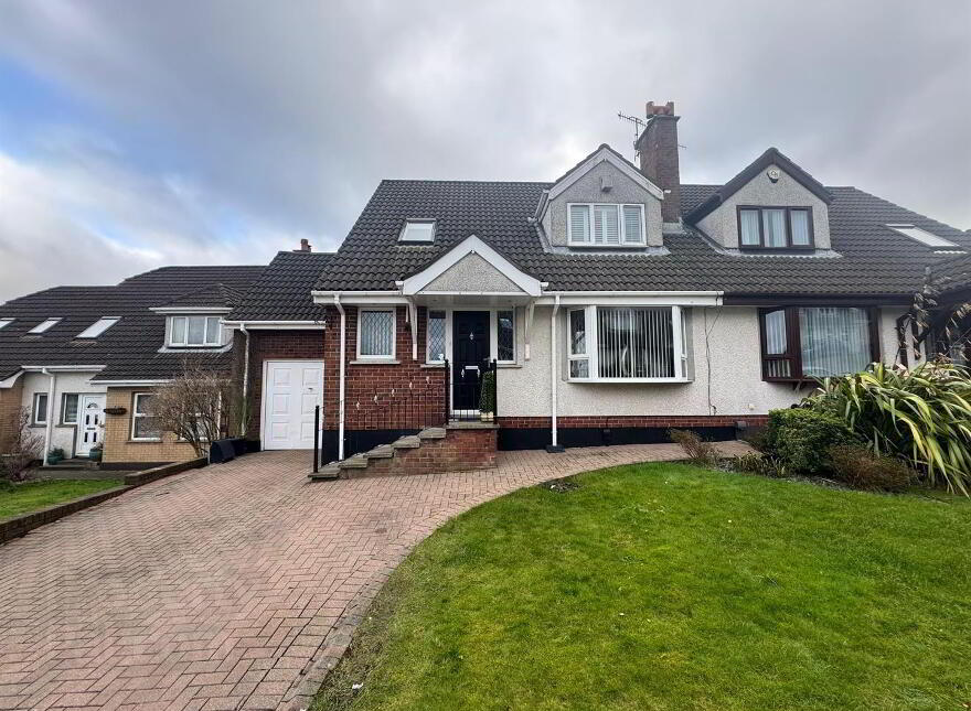 2 Sharonmore Green, Carnmoney, Newtownabbey, BT36 6YE photo