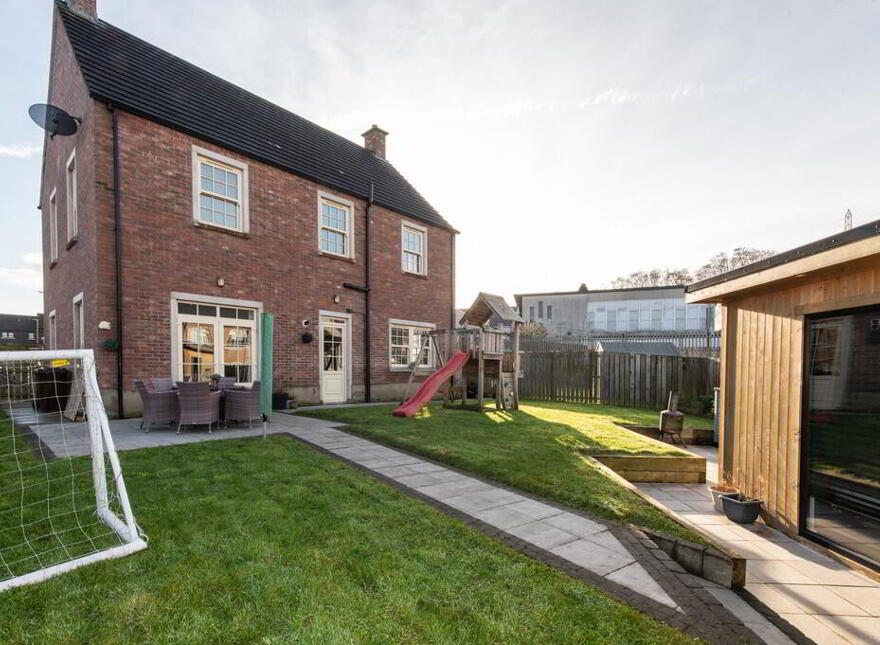 8 Glen Corr Gardens, Newtownabbey, BT36 5QH