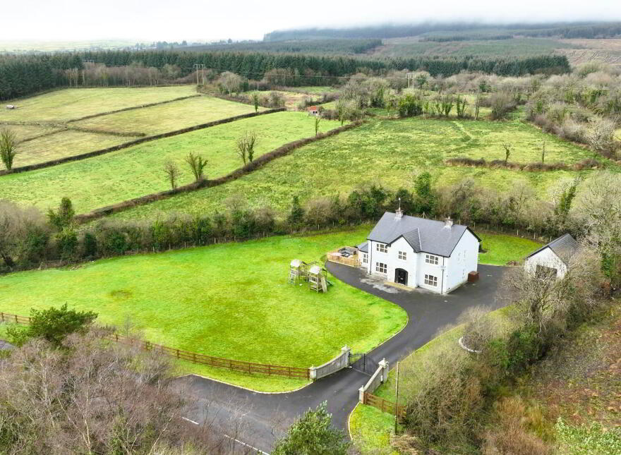 291 Swanlinbar Road, Cullatagh, Enniskillen, BT92 3AG photo