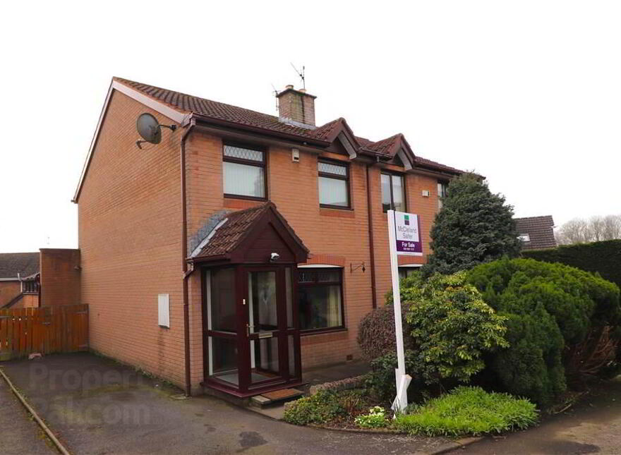 56 Glenwood Court, Glenavy Road, Lisburn, BT28 3UD photo