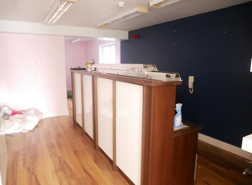 14&15 Old Market Place, Omagh, BT78 1BT
