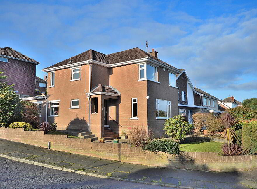 8 Cleland Park South, Bangor, BT20 3EW photo