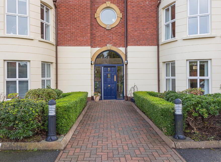 8 Penthouse, Bayside Apartments, 24 Ballyholme Road, Bangor, BT20 5JS