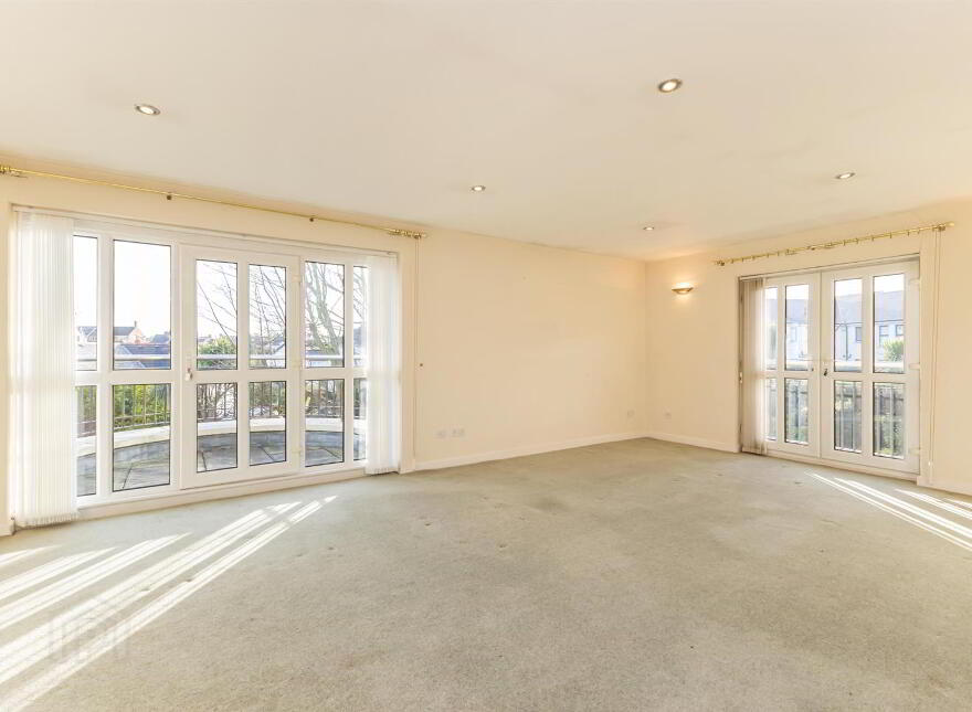 8 Penthouse, Bayside Apartments, 24 Ballyholme Road, Bangor, BT20 5JS