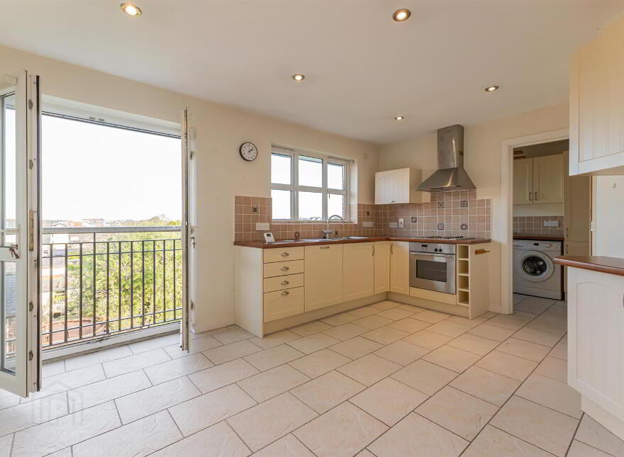 8 Penthouse, Bayside Apartments, 24 Ballyholme Road, Bangor, BT20 5JS