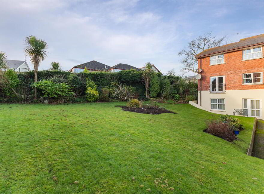 8 Penthouse, Bayside Apartments, 24 Ballyholme Road, Bangor, BT20 5JS