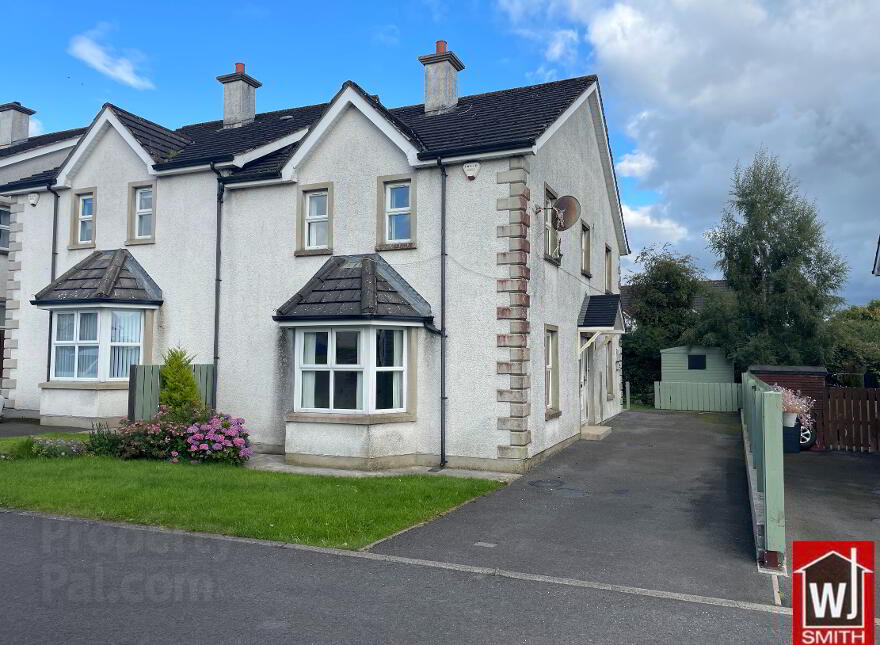 46 Elmwood Green, Castlederg, BT81 7GZ photo