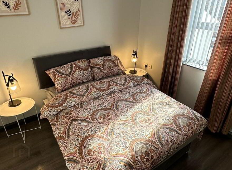 Wellington Park, Belfast, BT9 6DP
