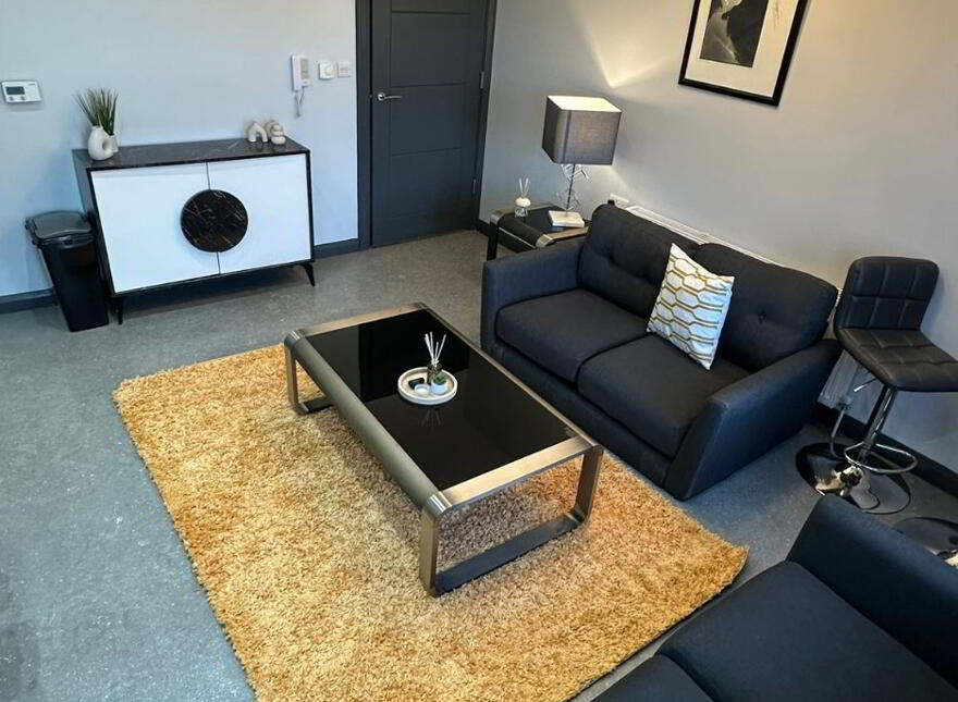 Wellington Park, Belfast, BT9 6DP