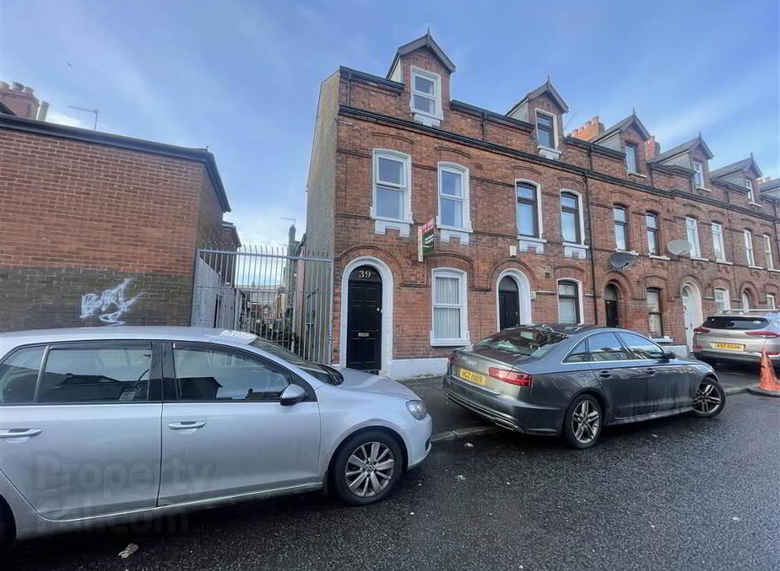 39 Crocus Street, Belfast, BT12 7AP photo