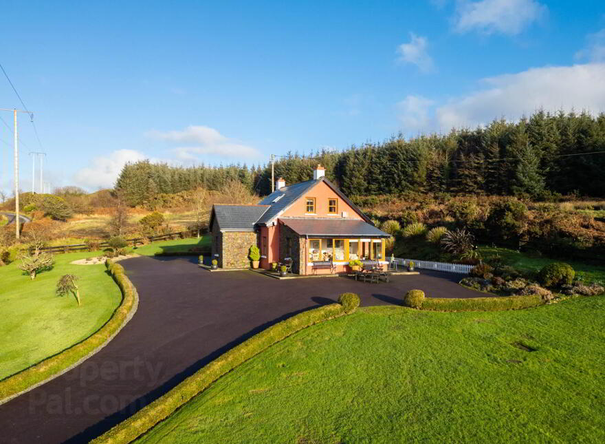 Rainbow Cottage, Coornishal, Skibbereen, P81HX09 photo