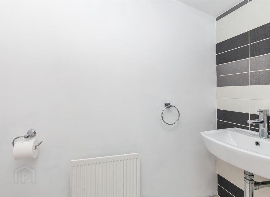 28 Porter Green Avenue, Larne, BT40 2UJ