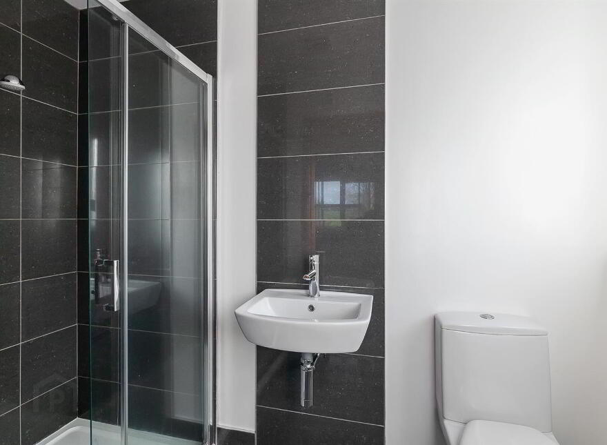 28 Porter Green Avenue, Larne, BT40 2UJ