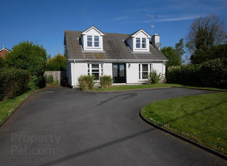 6 Thorndale Road North, Ballynahinch Road, Carryduff, Belfast, BT8 8HY photo
