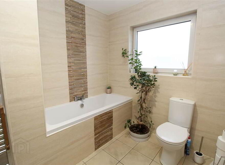 276a Comber Road, Dundonald, Belfast, BT16 1UR