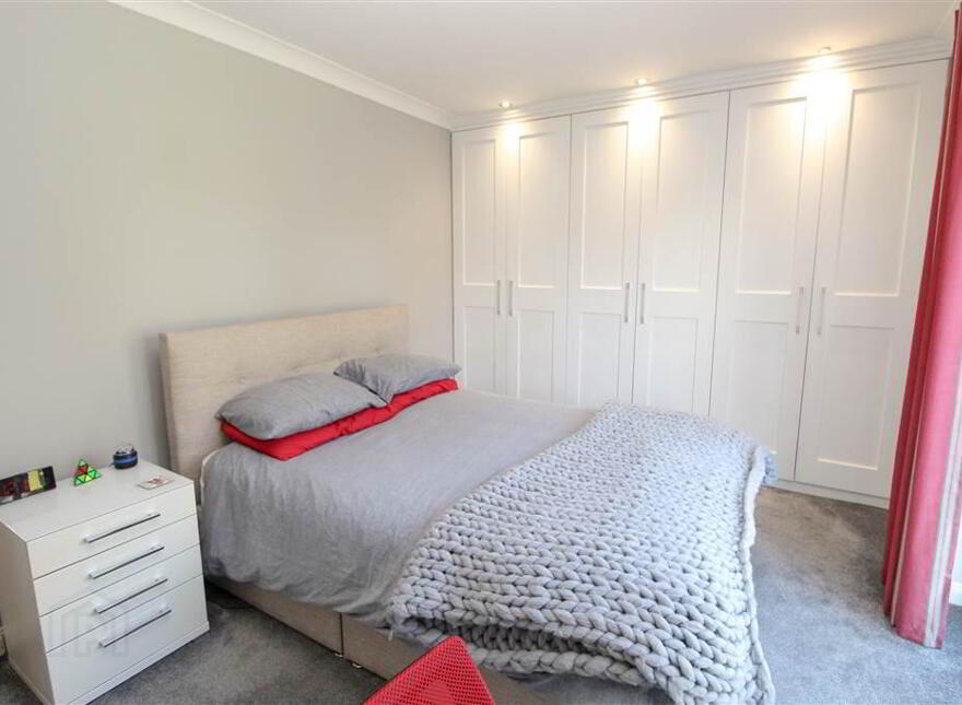 276a Comber Road, Dundonald, Belfast, BT16 1UR