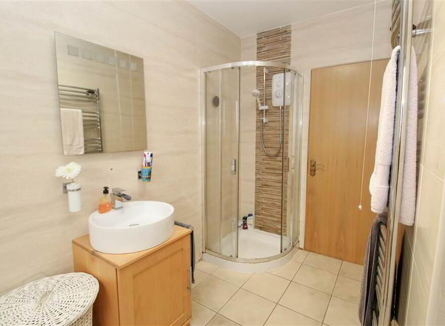 276a Comber Road, Dundonald, Belfast, BT16 1UR