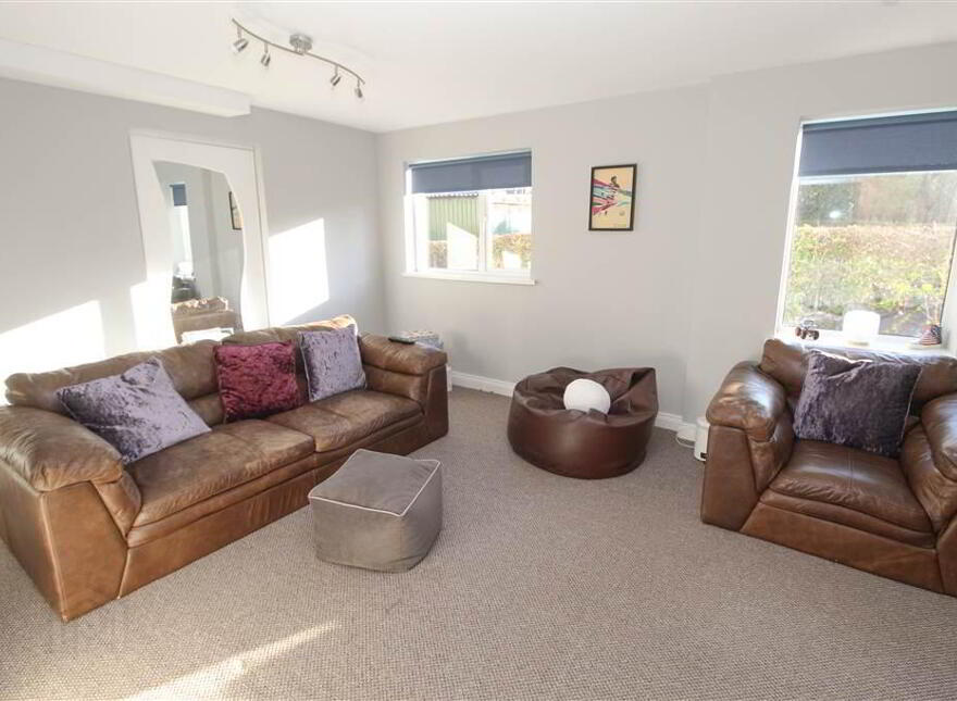 276a Comber Road, Dundonald, Belfast, BT16 1UR