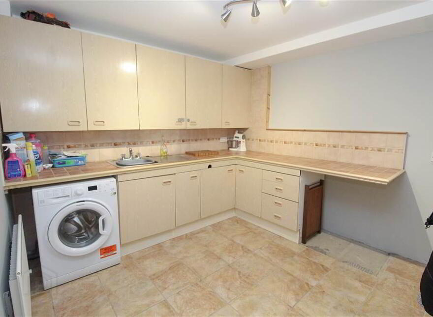 276a Comber Road, Dundonald, Belfast, BT16 1UR