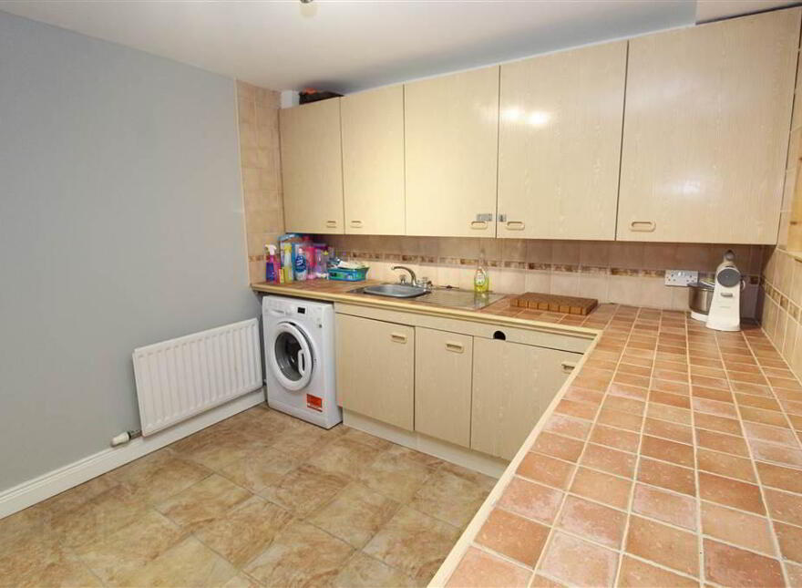 276a Comber Road, Dundonald, Belfast, BT16 1UR